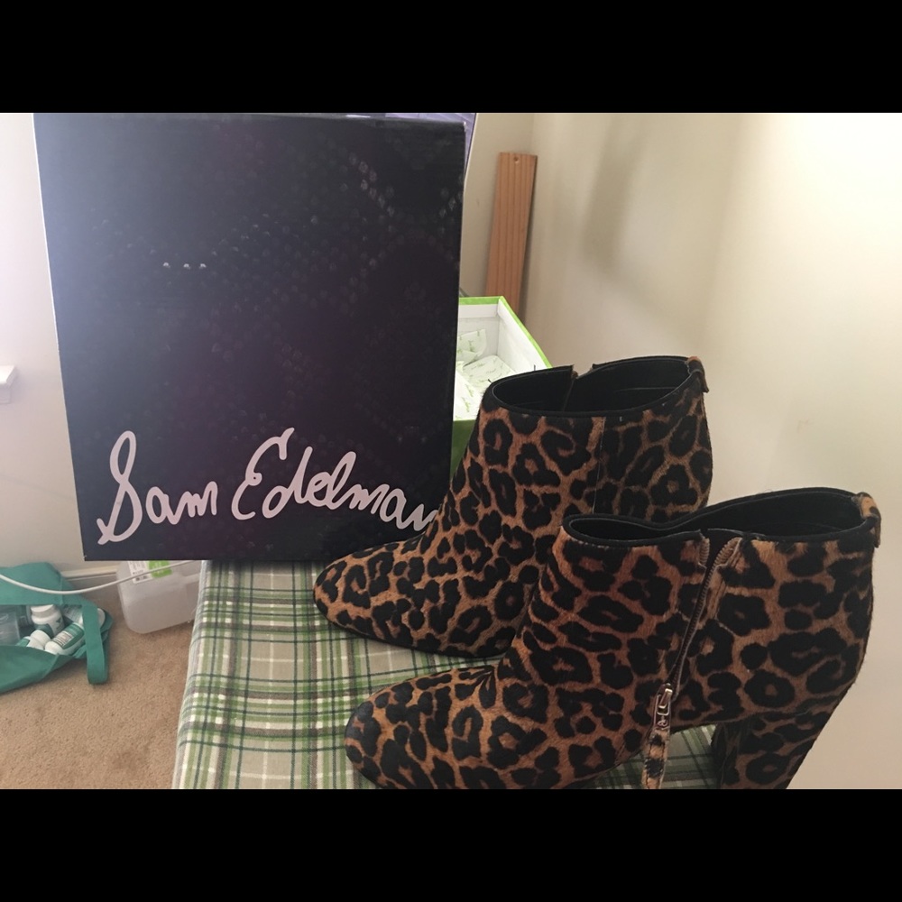 Sam Edelman Women’s Campbell Ankle Bootie- Leopard